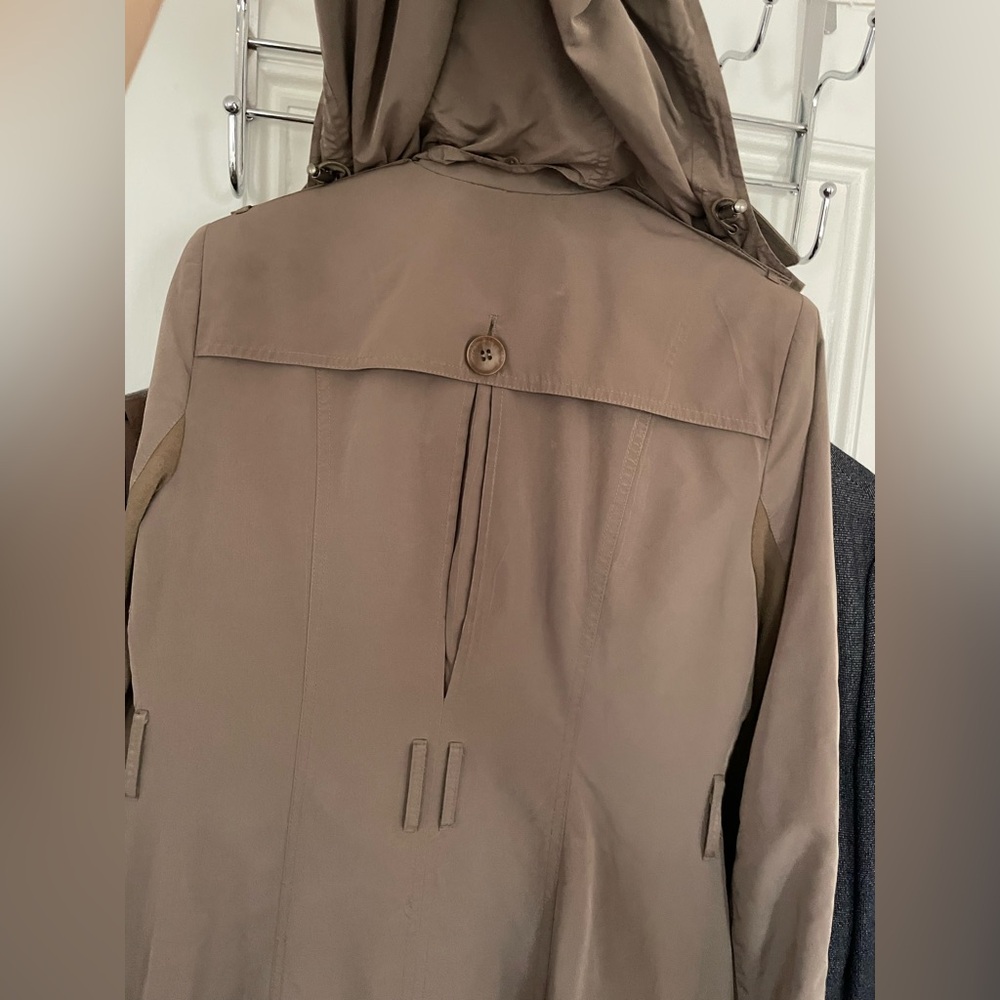 BCBG MAXAZRIA Tan Double-Breasted Trench Coat - Picture 10 of 16